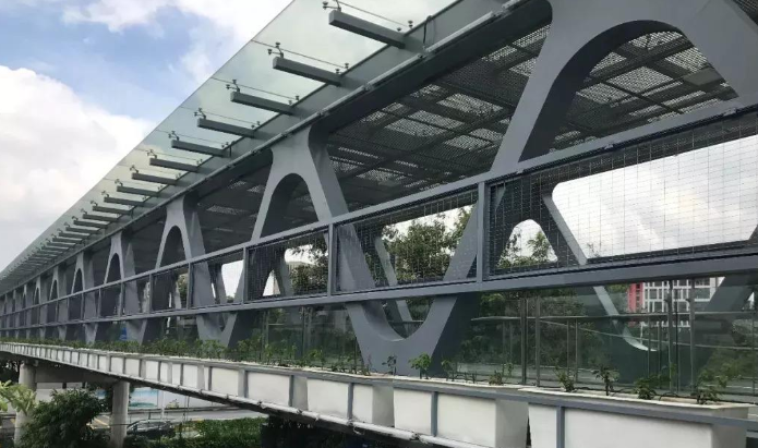 巴南论管桁架结构工程弯管加工防锈处理的方法
